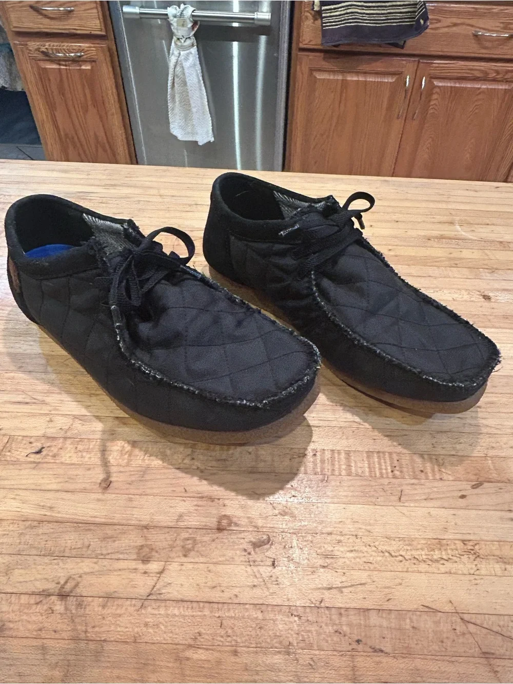 Men's Black Quilted Casual Lace-Up Shoes